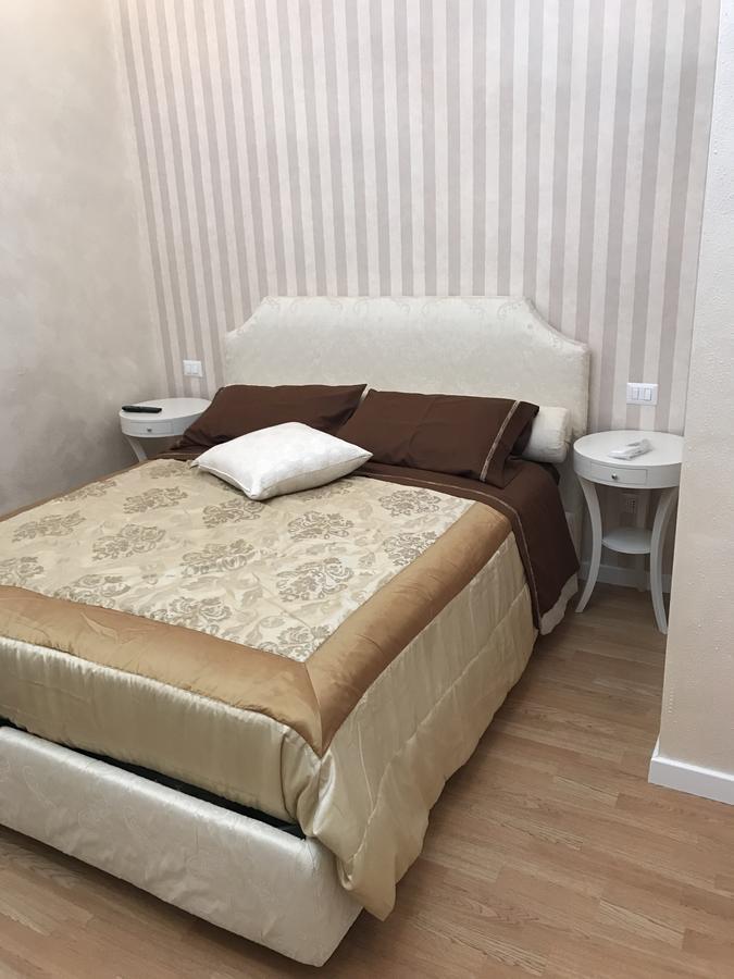 Donna Margharet Bed & Breakfast Crotone Eksteriør bilde