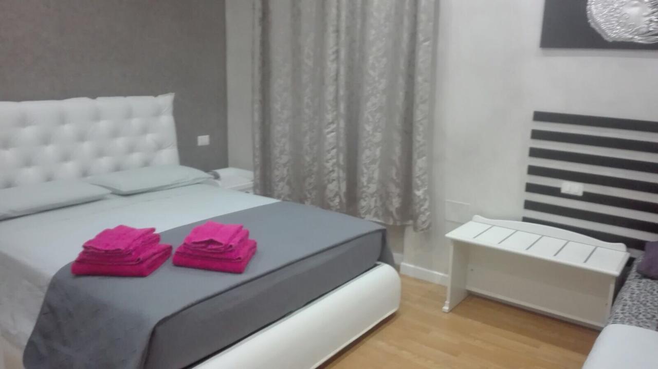 Donna Margharet Bed & Breakfast Crotone Eksteriør bilde